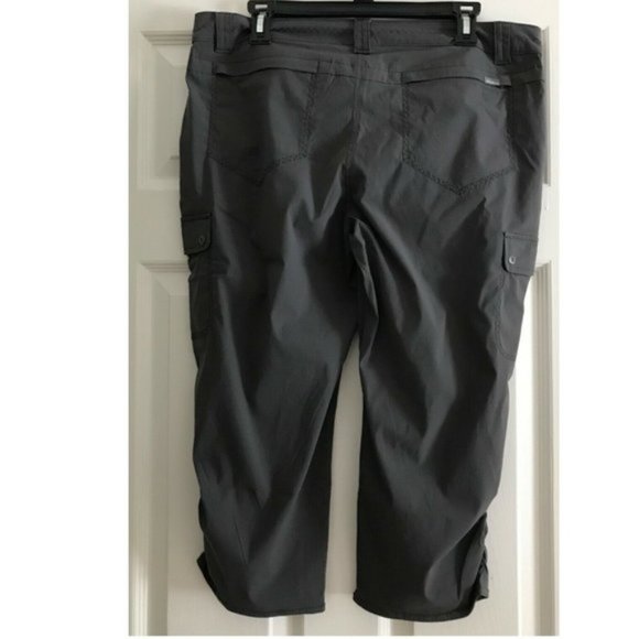 Eddie Bauer Women Rainier Capris Performance Pants - Picture 2 of 3